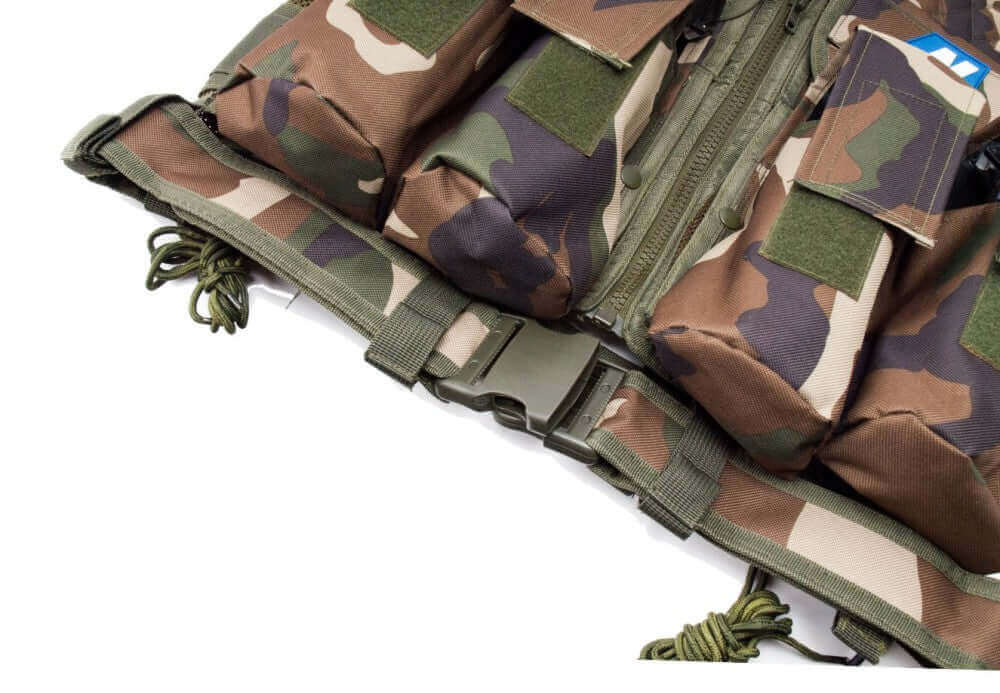 New Legion Tactical Vest Carrier woodland – New Legion Tactical Vest Carrier – Woodland 🦺 All-in-one vest: battle pack, tank carrier, tool bag & backpack🎯 Extra protection for chest & back🧰 Multiple pockets for tools, CO₂ capsules, provisions & more🔄